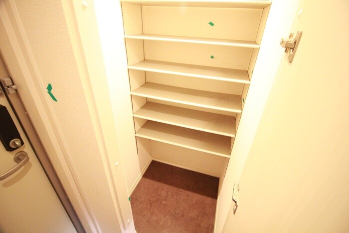 物件内観写真17　(靴箱)