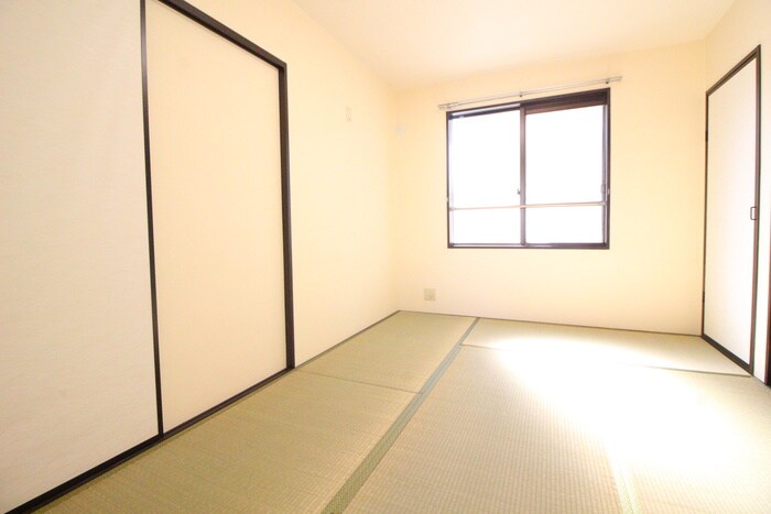 物件内観写真18　(居室)