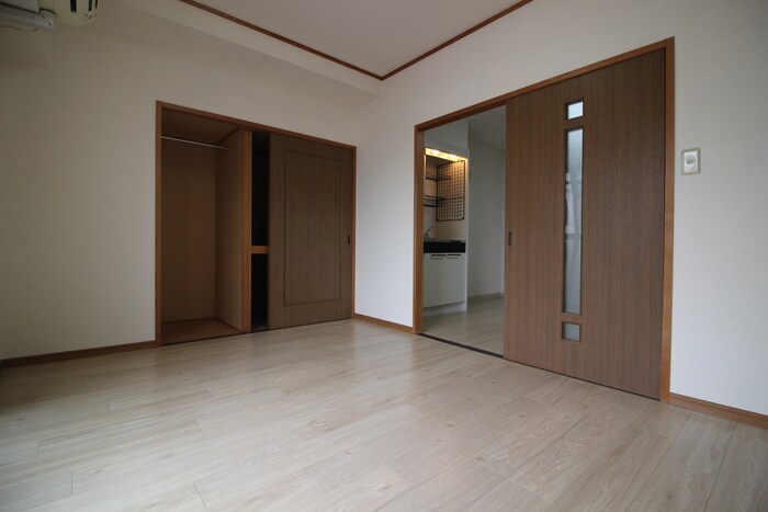 物件内観写真7　(居室)