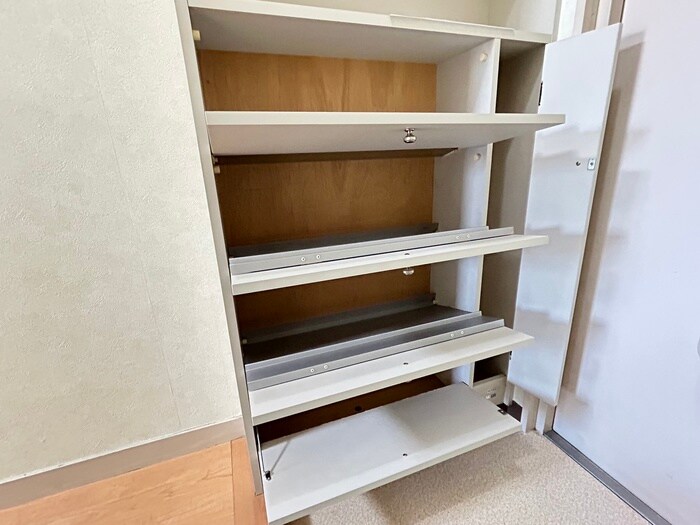 物件内観写真18　(靴箱)