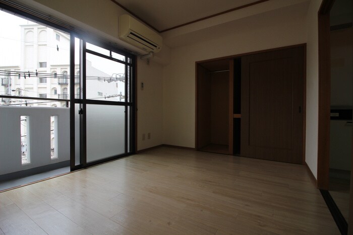 物件内観写真18　(居室)