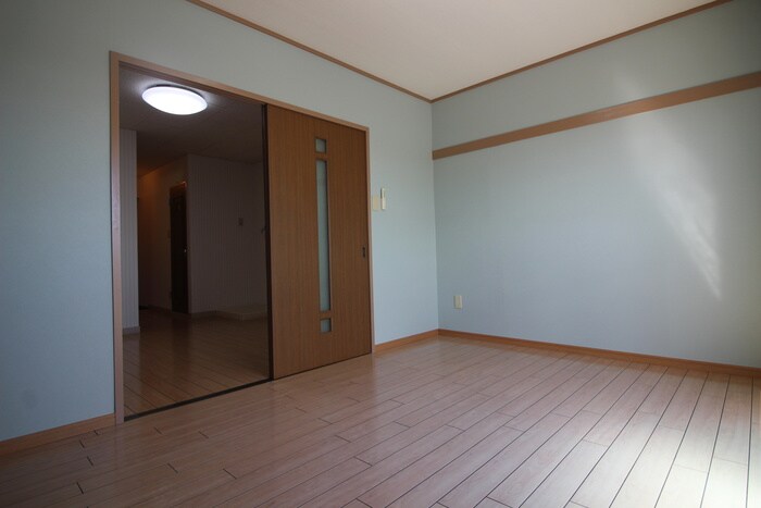 物件内観写真19　(居室)