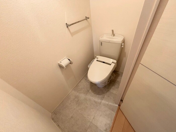 物件内観写真11　(トイレ)