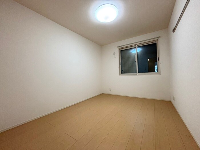 物件内観写真22　(居室)