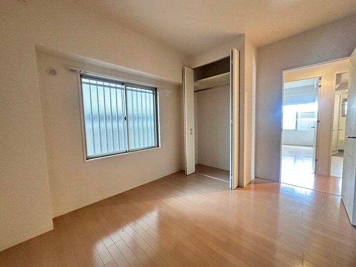 物件内観写真10　(居室)