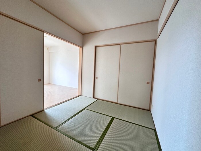 物件内観写真11　(居室)