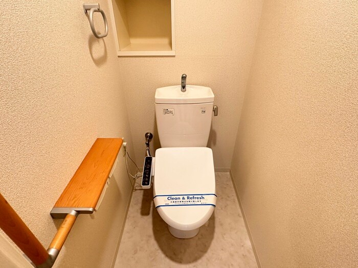 物件内観写真16　(トイレ)