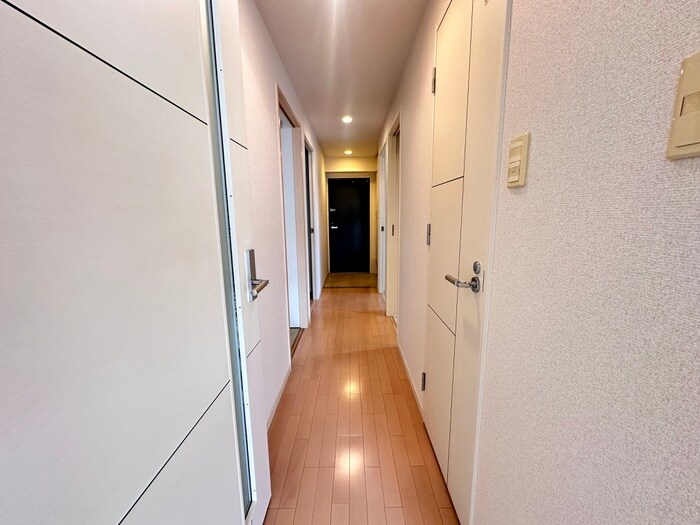 物件内観写真17　(廊下)