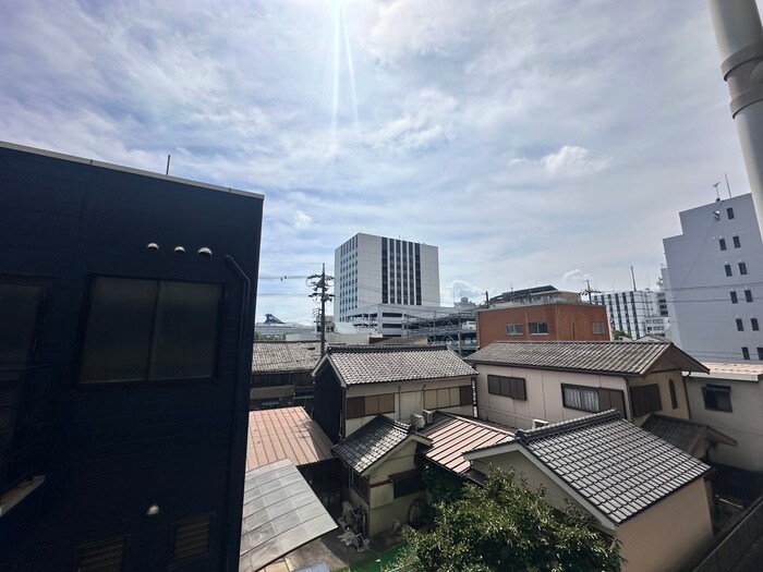 物件内観写真21　(室内からの展望)