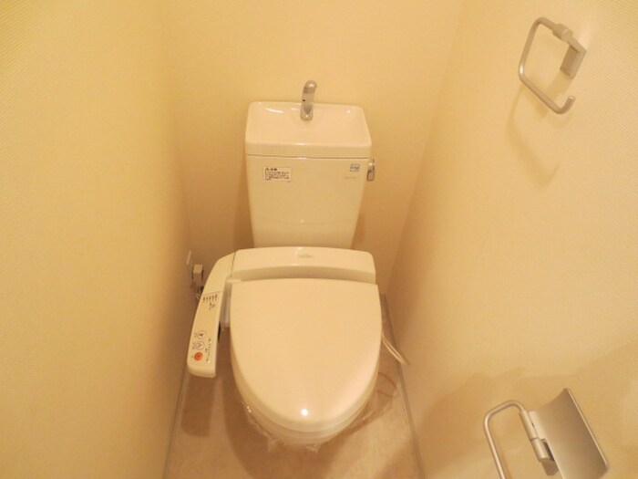 物件内観写真8　(トイレ)