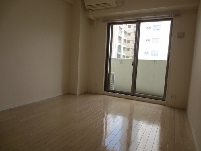 物件内観写真13　(居室)