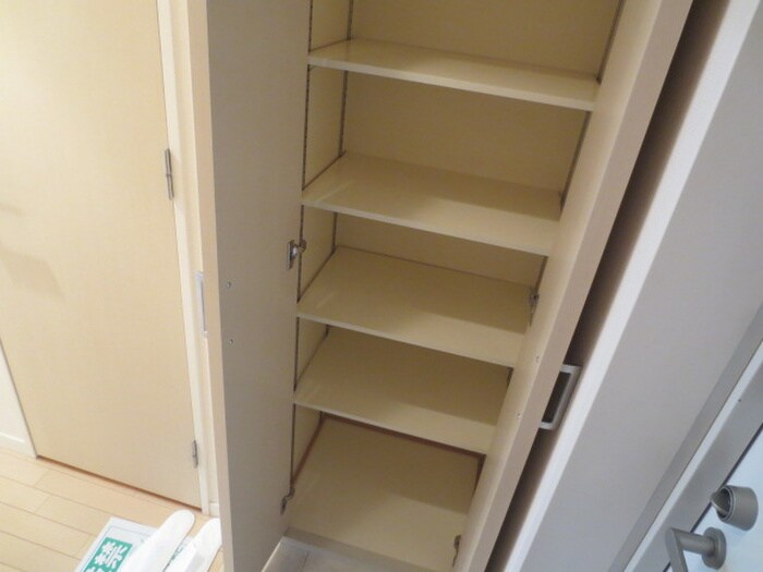 物件内観写真14　(靴箱)