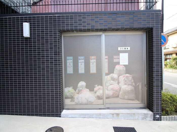 物件外観写真6　(建物設備)