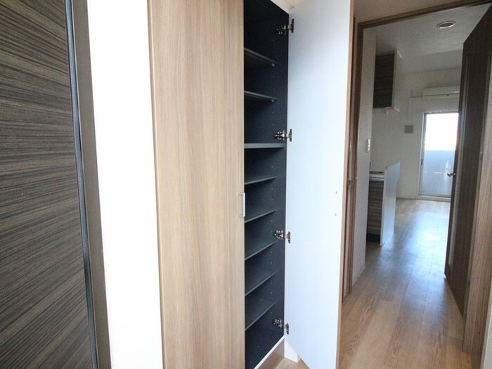 物件内観写真17　(靴箱)