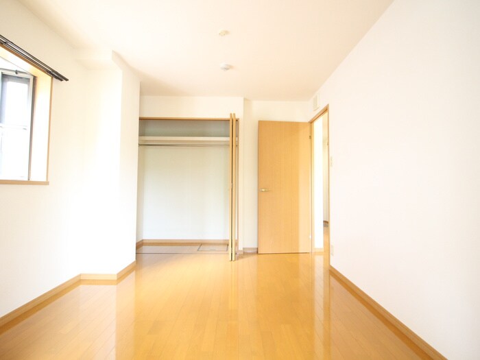 物件内観写真16　(居室)