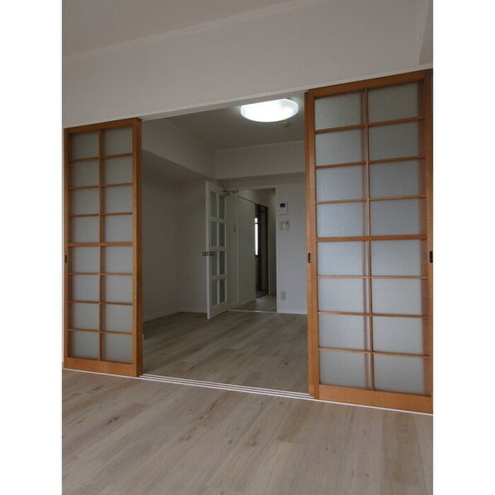 物件内観写真7　(居室)