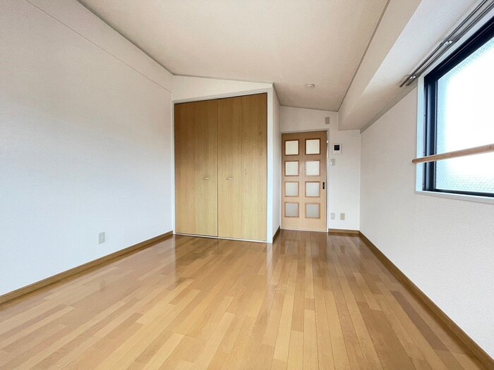 物件内観写真8　(居室)