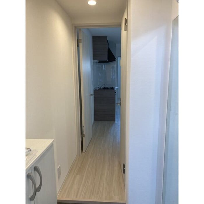 物件内観写真16　(玄関)