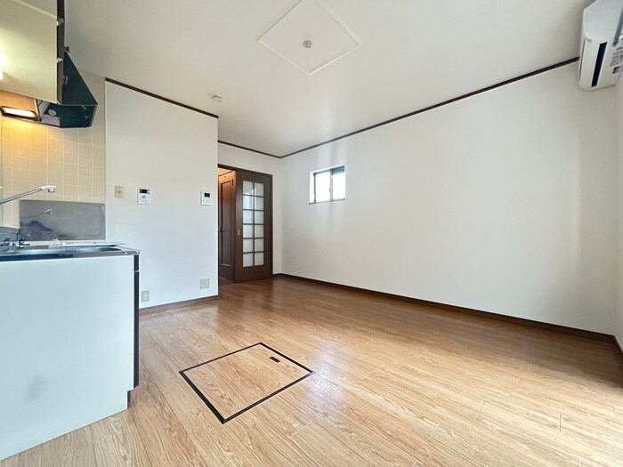 物件内観写真8　(居室)