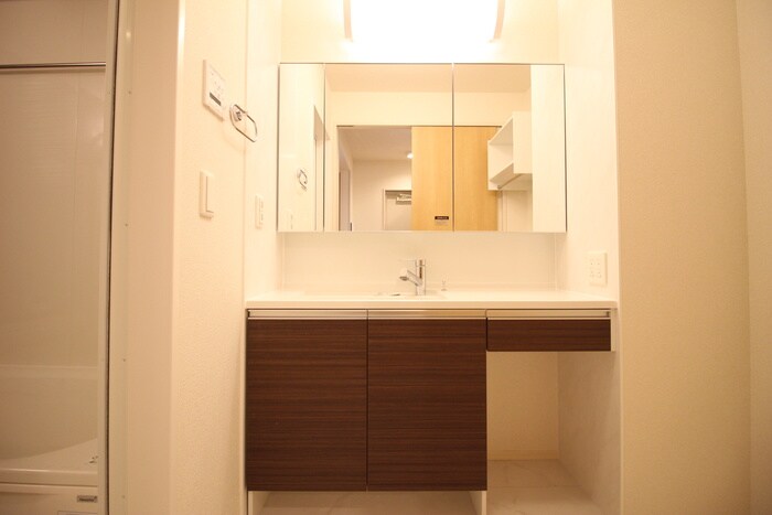 物件内観写真13　(洗面)