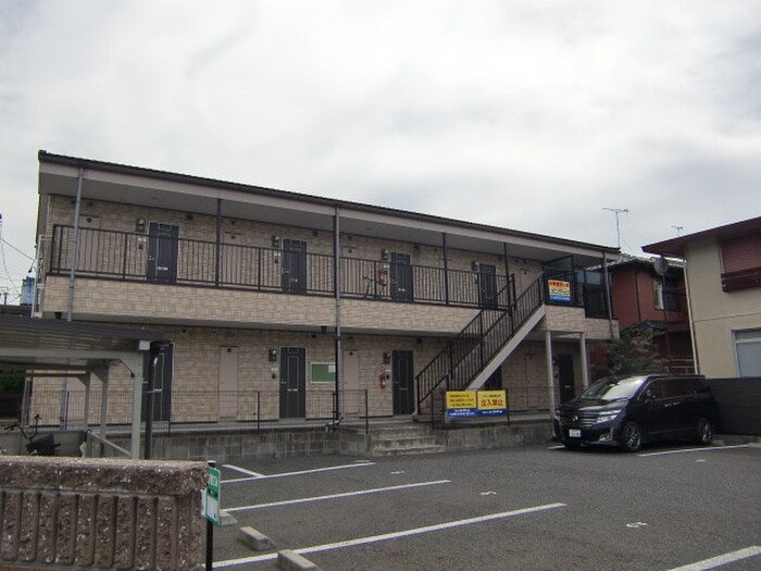 物件外観写真2　(駐車場)