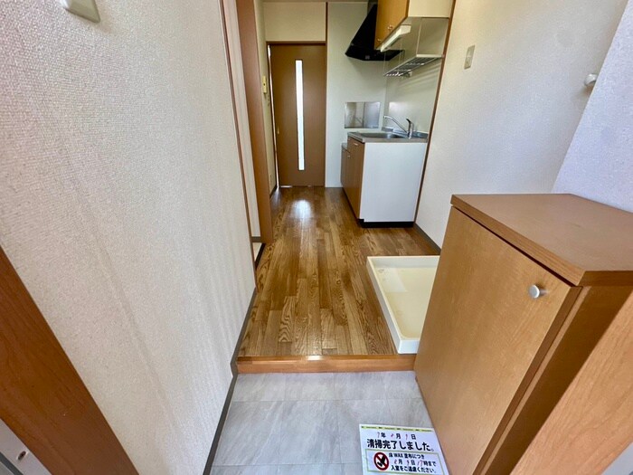 物件内観写真20　(玄関)