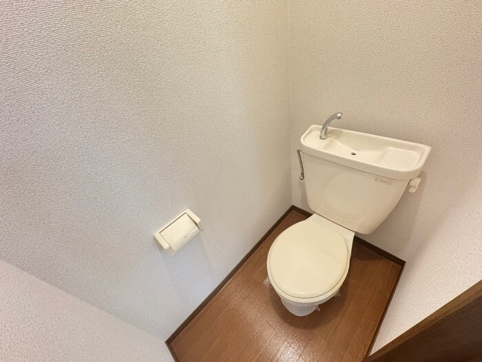 物件内観写真12　(トイレ)