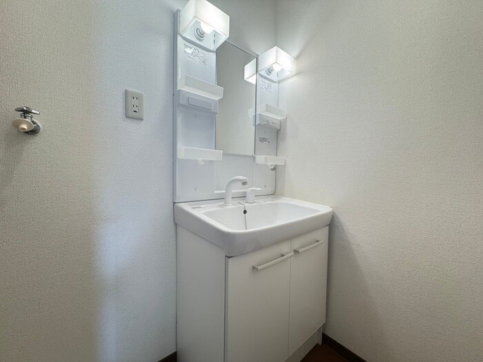 物件内観写真13　(洗面)