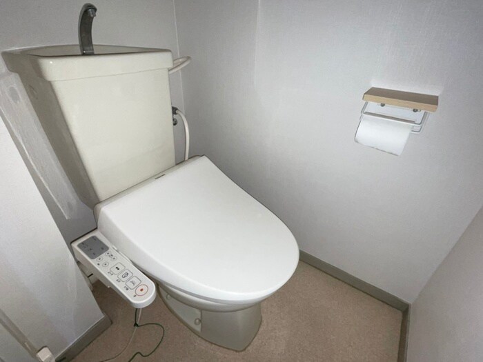 物件内観写真12　(トイレ)