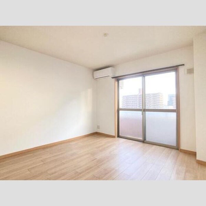 物件内観写真13　(居室)