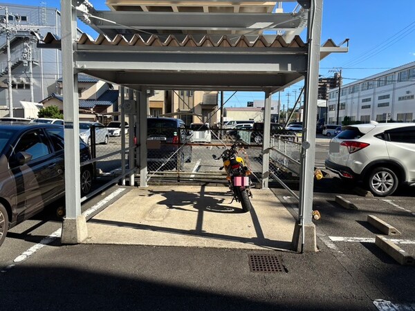 バイク置き場