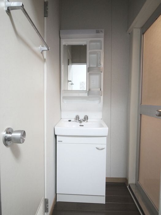 物件内観写真12　(洗面)