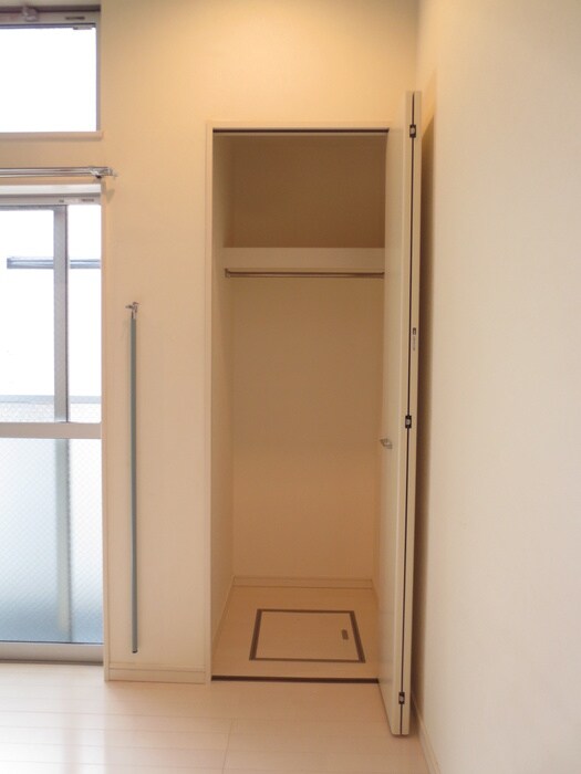 物件内観写真9　(収納)