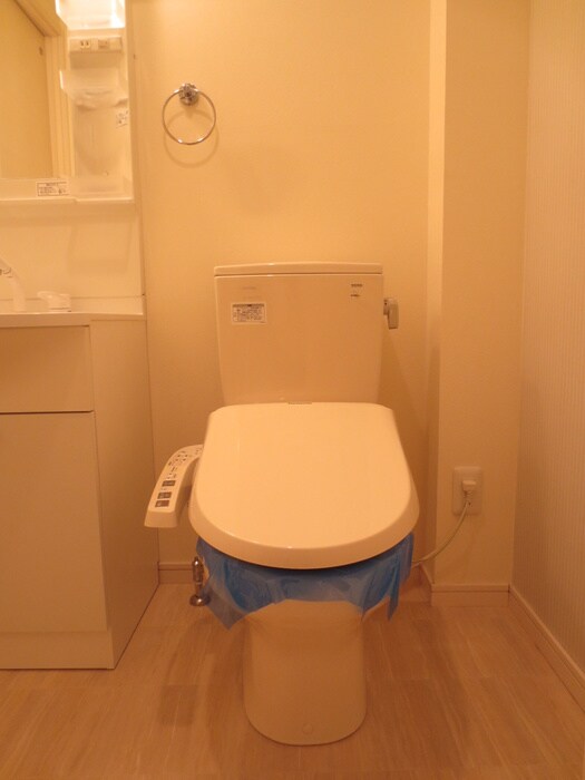 物件内観写真14　(トイレ)