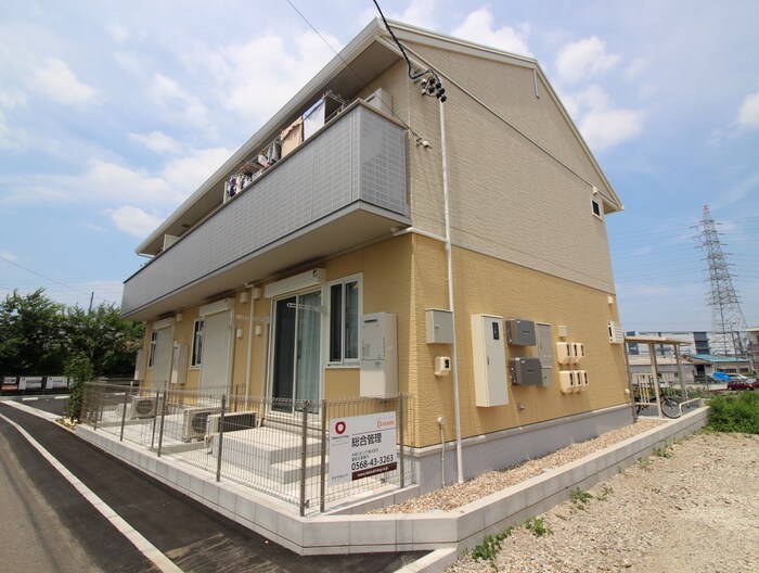 物件外観写真2　(外観写真)