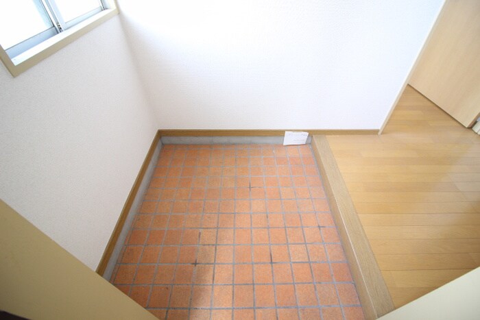 物件内観写真7　(玄関)