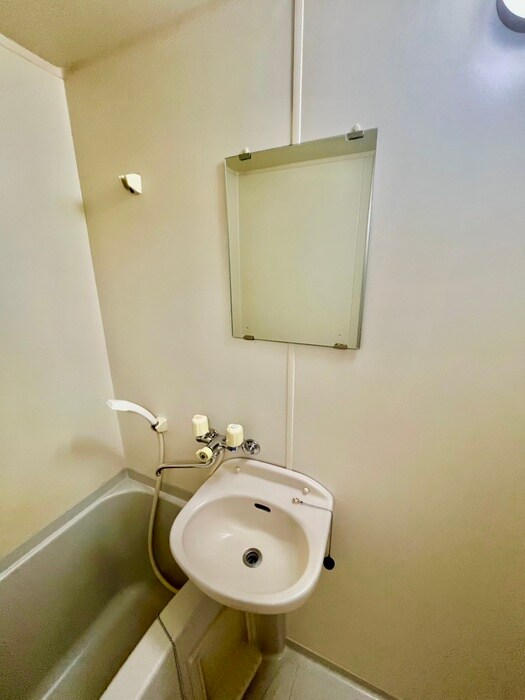 物件内観写真12　(洗面)