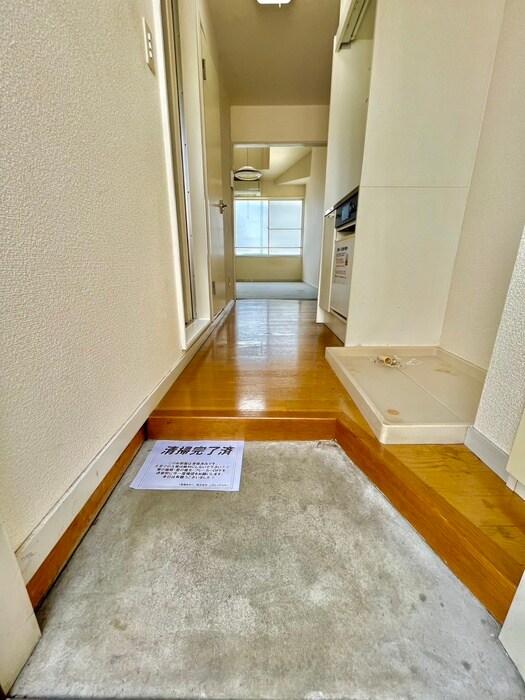 物件内観写真17　(玄関)