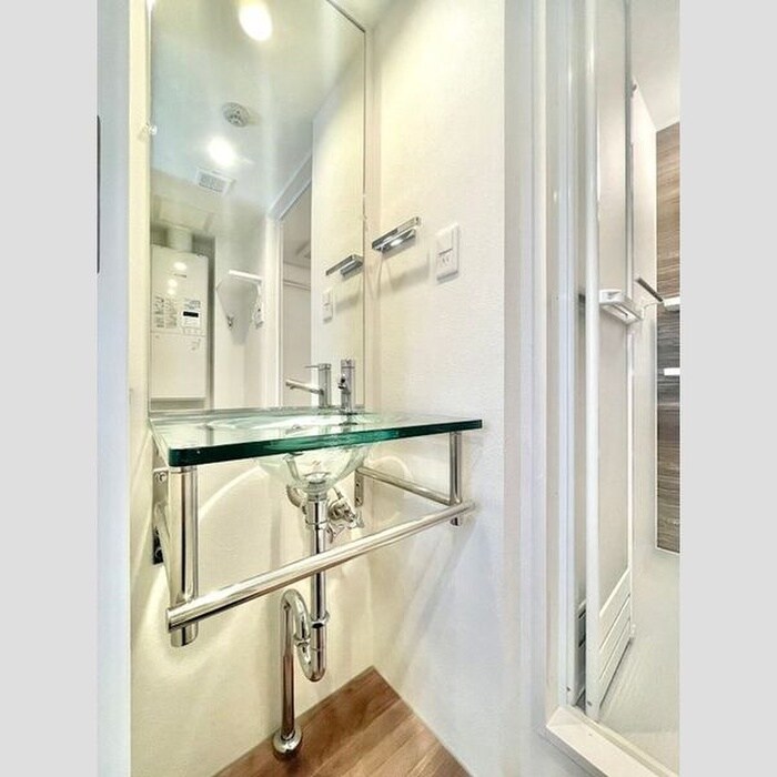 物件内観写真12　(洗面)