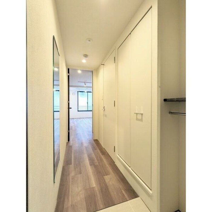 物件内観写真14　(廊下)