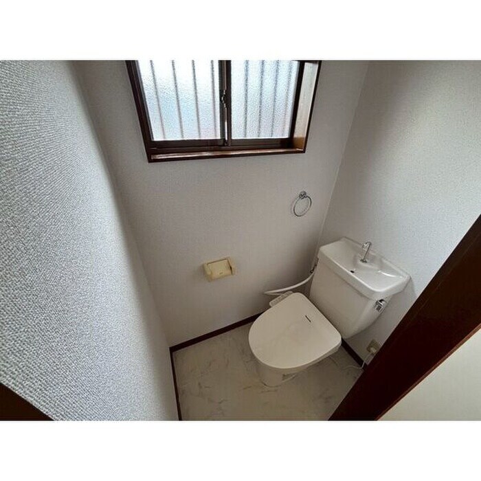 物件内観写真7　(トイレ)