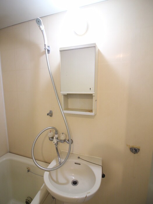 物件内観写真12　(洗面)