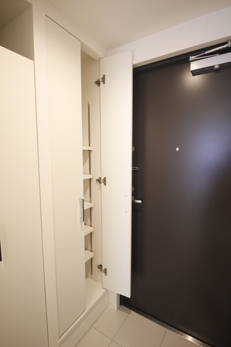 物件内観写真16　(靴箱)