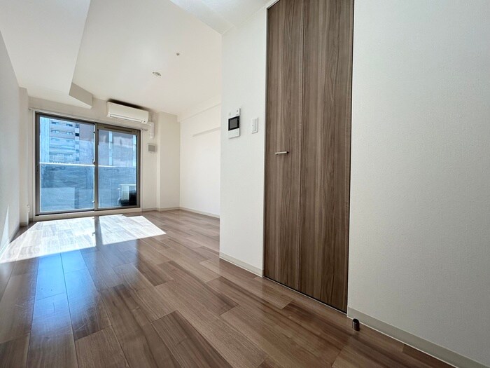 物件内観写真1　(居室)