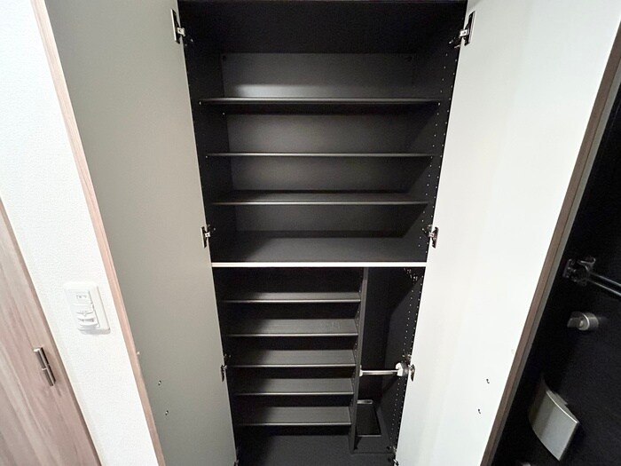 物件内観写真11　(靴箱)