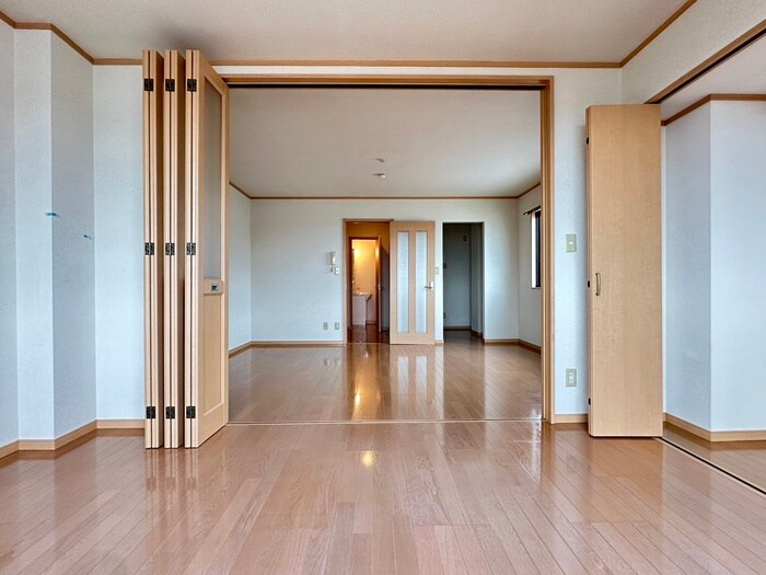 物件内観写真8　(居室)