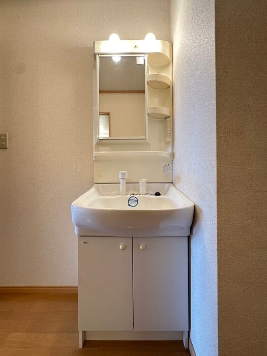 物件内観写真12　(洗面)