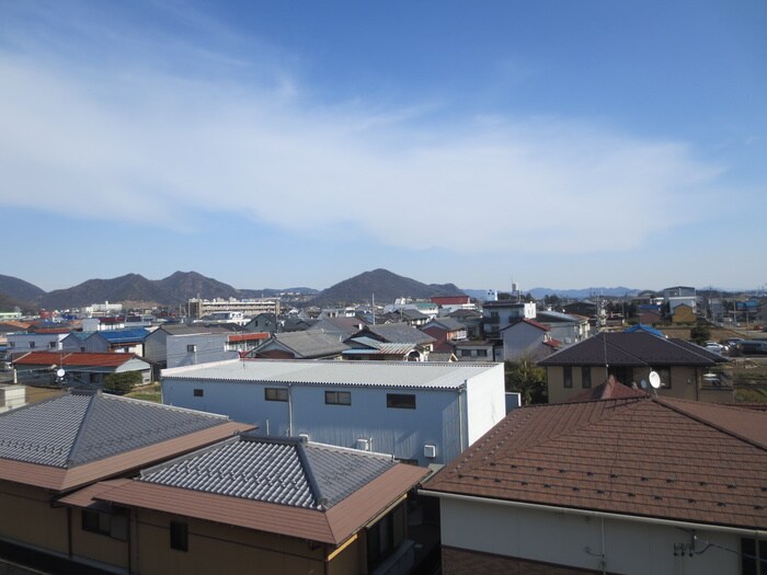 物件内観写真16　(室内からの展望)