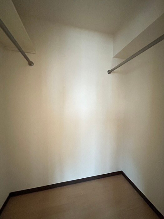 物件内観写真16　(収納)