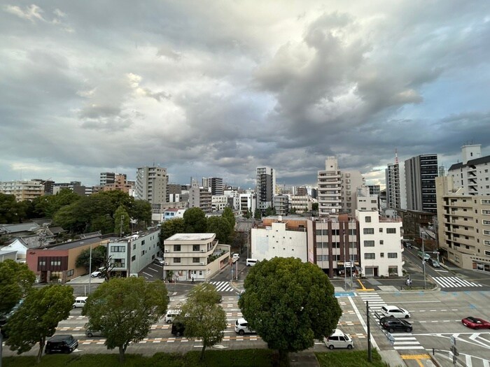 物件内観写真18　(室内からの展望)